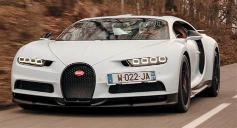 Bugatti Chiron Sport And Chiron Pur Sport Show Their Muscles During