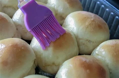 Easy Big Fat Yeast Rolls Grandma S Things