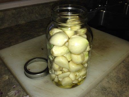 How to Preserve Garlic in Oil - and Other Ways to Store Garlic | Recipe ...