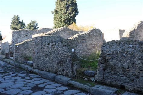 Viii Pompeii December Entrance Doorway On Right On North