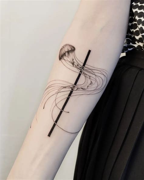 25 Awesome Jellyfish Tattoo Ideas For Men Women In 2023