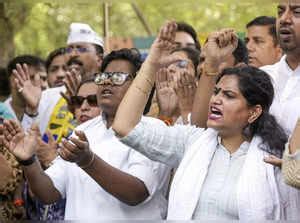 Kejriwal AAP Holds Protest Near BJP S Headquarters Demands Delhi CM