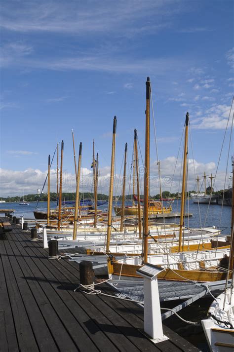 Sloops Tradicionais No Porto De Karlskrona Foto De Stock Imagem De