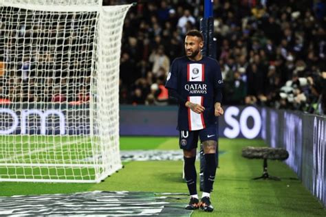 Neymar Fliegt Bei PSG Sieg Wegen Schwalbe Vom Platz Nau Ch