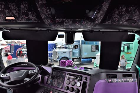 Custom 2020 Freightliner Cascadia Shows Off Magic Of Hydro Dipping