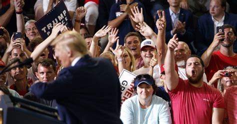 Democrats, Republicans condemn 'send her back' chant at Trump's rally