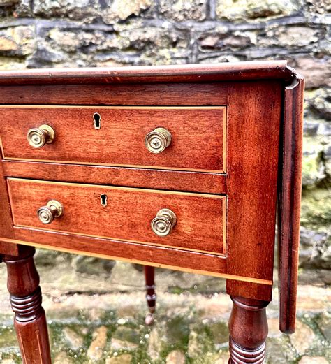 A Regency Mahogany Dropleaf Side Table