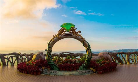 Отдых на острове Хайнань: достопримечательности, развлечения, пляжи ...