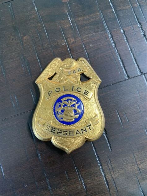 vintage obsolete police badge -- Antique Price Guide Details Page