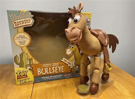 Toy Story Signature Collection Bullseye Deluxe Film Replica New