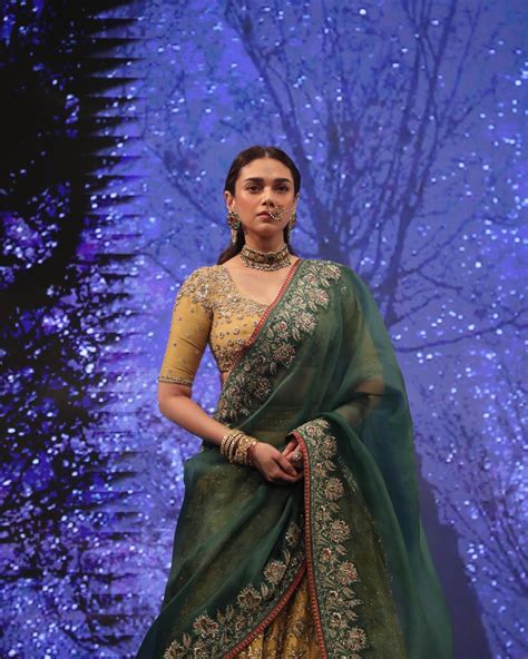 Aditi Rao Hydari Was Every Bit A Royal On The Runway In A Beautiful