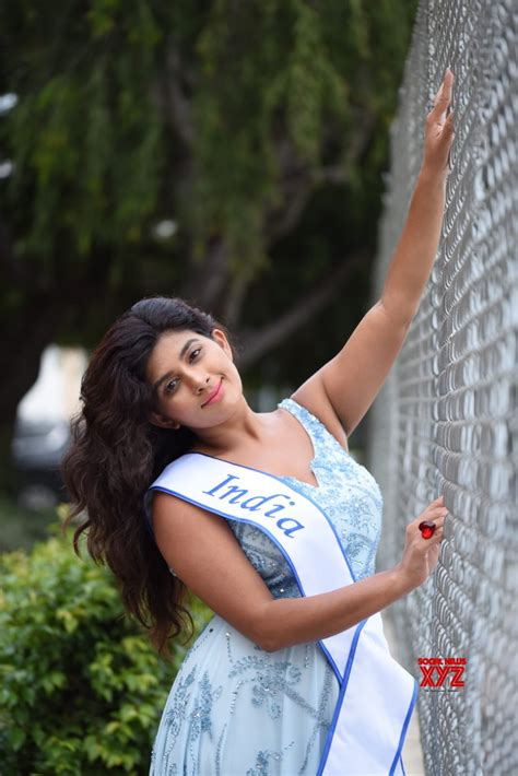 Bollywood Beauty Isha Chhabra Is All Geared Up To Represent India At