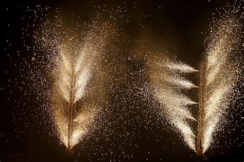 pyrotechnics Wiktionary tiếng Việt