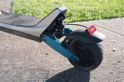 Varla Pegasus 28 Mph Electric Scooter Review Dual Motors Is 2x The Fun