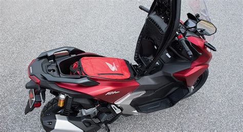 adv features adventure scooter honda powersports