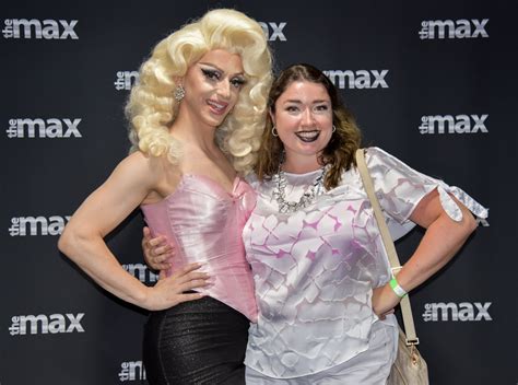 RuPaul's Drag Race's Miz Cracker - Meet & Greet - The Review Junkie