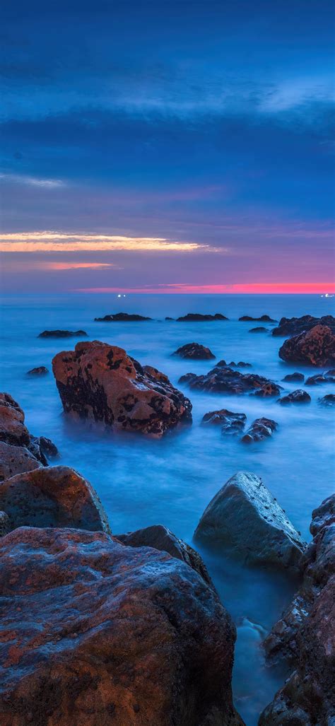 Rocky shore Wallpaper 4K, Beach, Dusk, Ocean, Sunset