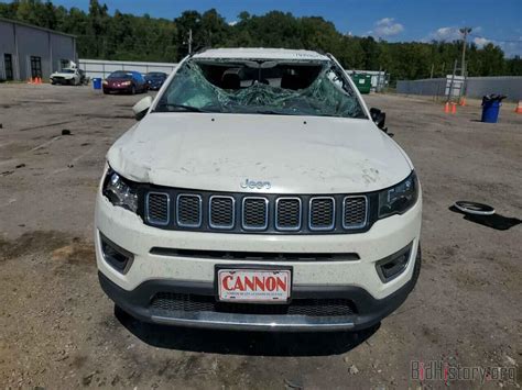 Report 3C4NJDCB9KT627504 JEEP COMPASS 2019 WHITE GAS Price And Damage