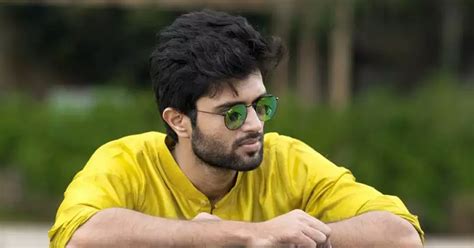 Vijay Deverakonda Slams Trolls In The Coolest Possible Way