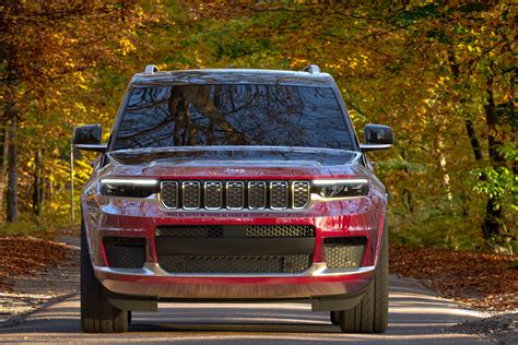 Jeep Grand Cherokee L: Redefining Luxury and Off-Roading