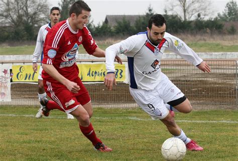 Football Honneur FC Charvieu Chavagneux 3 Ain Sud 2 Charvieu A