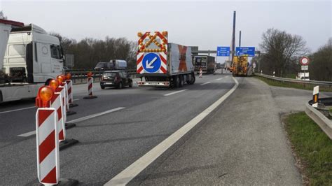 Fahrbahnen Auf Autobahnen Und Werden Gesperrt