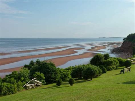 Accommodations, Motels, Hotels, Bed and Breakfast PEI Canada