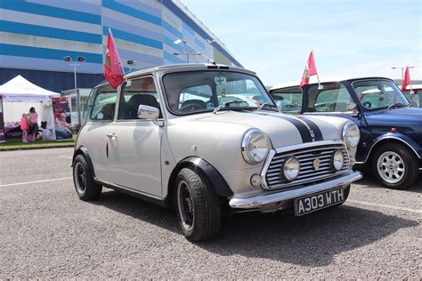 Austin Mini Mayfair A Wth Car Austin Mini Mayfair Engi Flickr