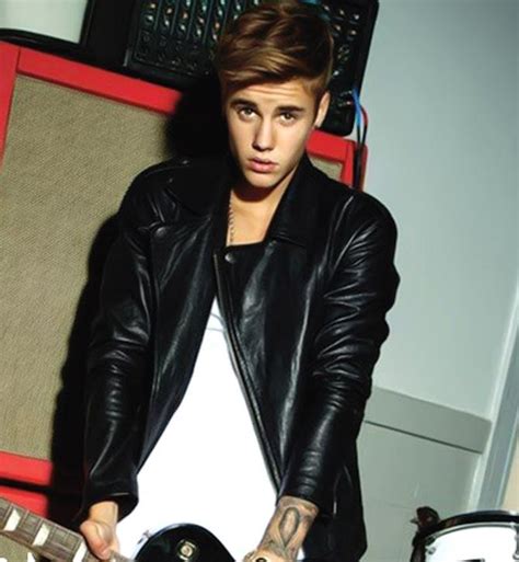 I Am Not Gay Justin Bieber After Kissing A Male Friend