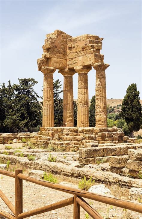 Panoramic Sights Of The Temple Of Dioscuri Tempio Dei Dioscuri In