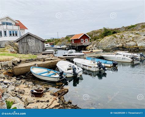 Swedish beach house editorial stock image. Image of front - 166289289