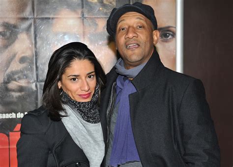 Photo Edouard Montoute et sa compagne Loubna Avant première de