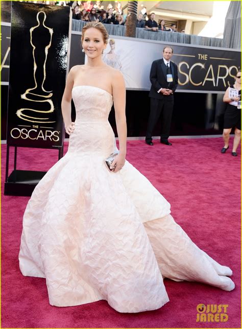 Jennifer Lawrence - Oscars 2013 Red Carpet: Photo 2819002 | Jennifer ...