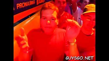Fiesta De Sexo Gay Con Cientos De Machos XVIDEOS