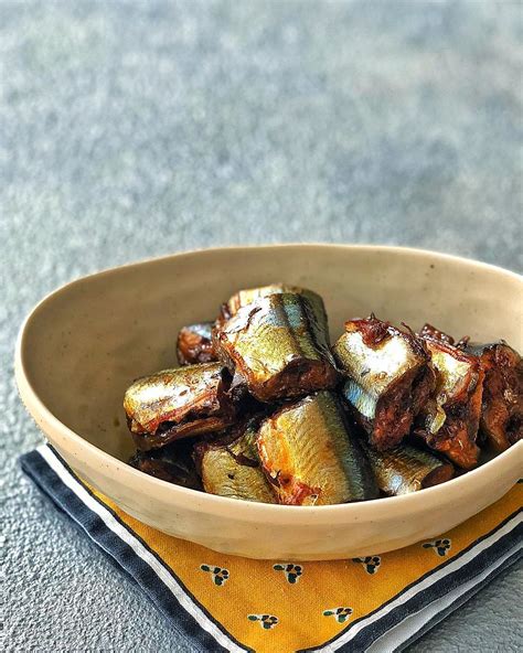 ぽん酢で簡単！圧力鍋不要で骨まで食べれます！＊秋刀魚の甘露煮 作り方・レシピ クラシル