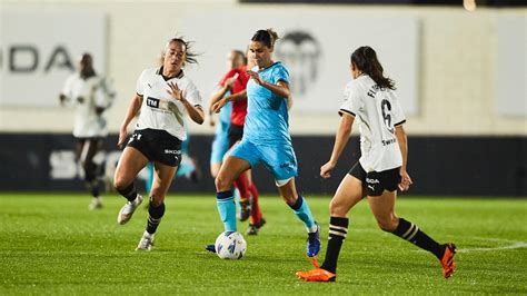 Victoria Sufrida Ante El Valencia Cf Athletic Club Website Oficial