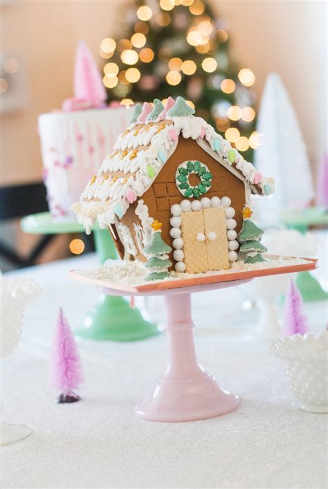 Gingerbread decor - sailfas