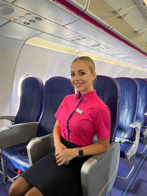 Andreea's story, from WIZZ Air cabin crew to Etihad Airways - How to be ...