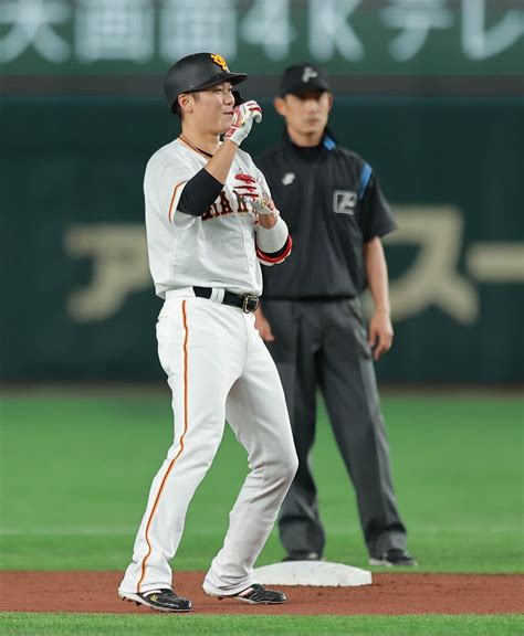 【巨人】7番スタメンの坂本勇人、先制の2点二塁打でガッツポーズ「結果が出て良かった」 スポーツ報知