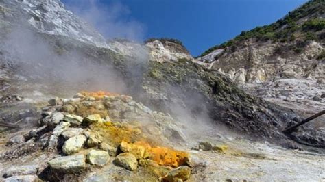 Campi Flegrei L Ingv Fa Il Punto Della Situazione Sul Supervulcano