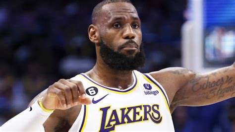 LeBron James Brutal Injury News Leaves NBA Fans Shattered