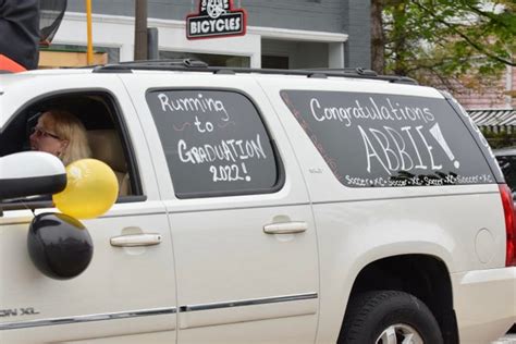 Harbor Springs High School 2022 Graduation Parade