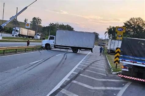 Homem Atropelado Em Bicicleta Quando Atravessava Pista Da Fern O Dias