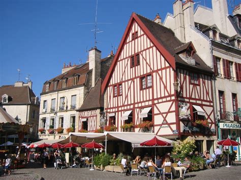 TOP WORLD TRAVEL DESTINATIONS: Dijon, France