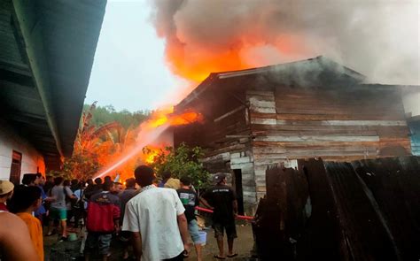 Kebakaran Di Gayo Lues Aceh 10 Rumah Ludes Dilalap Api