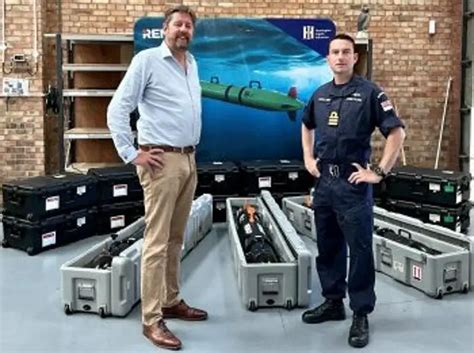 Hii Delivers Three Remus Unmanned Underwater Vehicles To Royal Navy