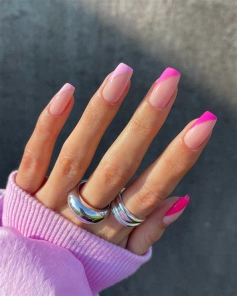 Pink Nails Perfect For Your Next Mani The Pink Brunette Pink