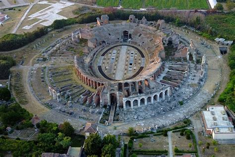 Santa Maria Capua Vetere Lanfiteatro Campano Il Piccolo Colosseo