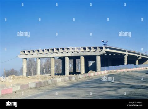 construction   highway     road stock photo alamy