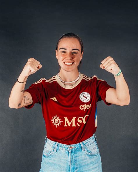 Futebol Feminino Joana March O Muda Se De Parma Para Os Su Os Do Servette